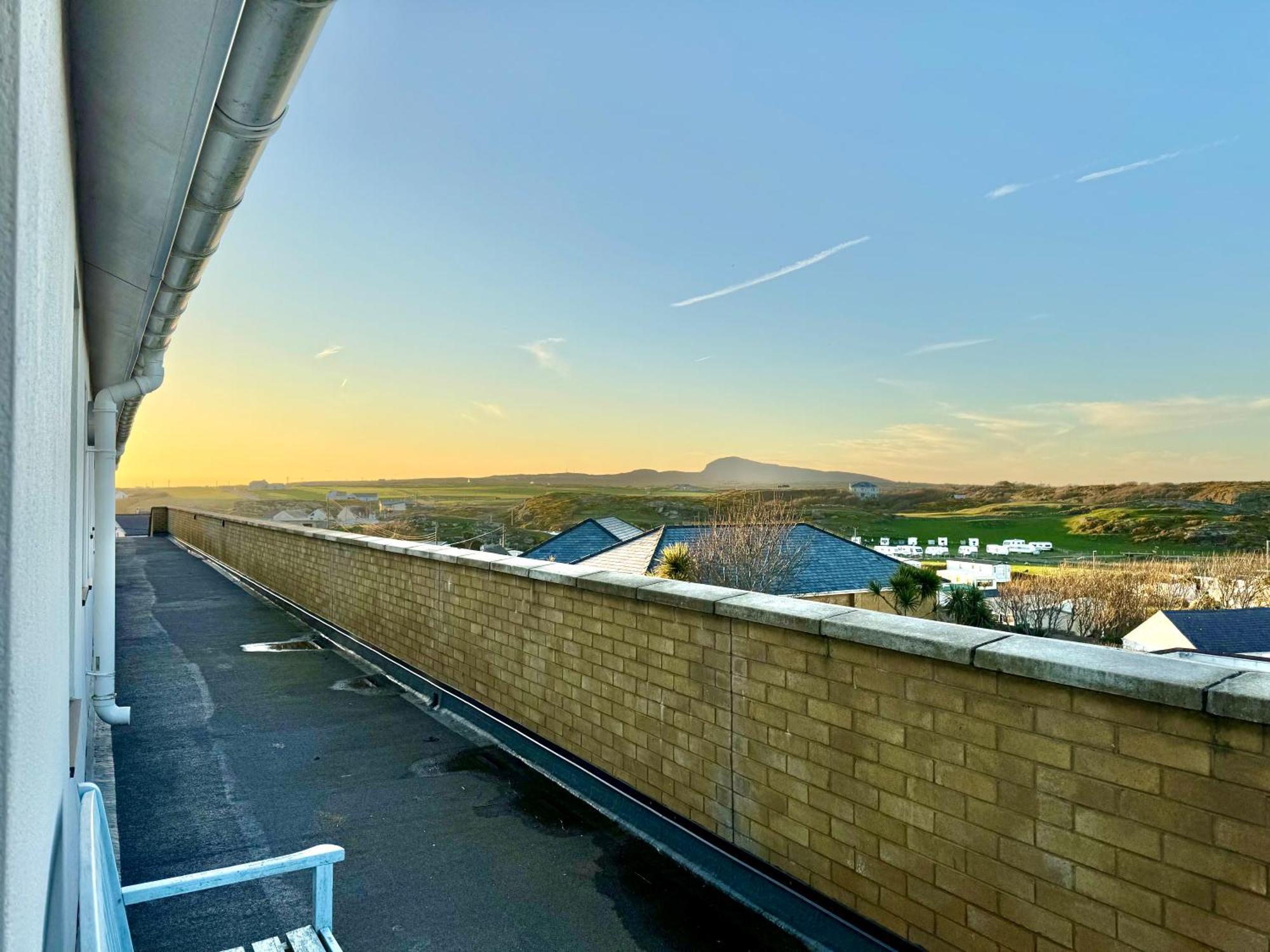 Lagoon View - Sea View- Pet Friendly - 2 Bed Apt - En-Suite Trearddur Eksteriør billede
