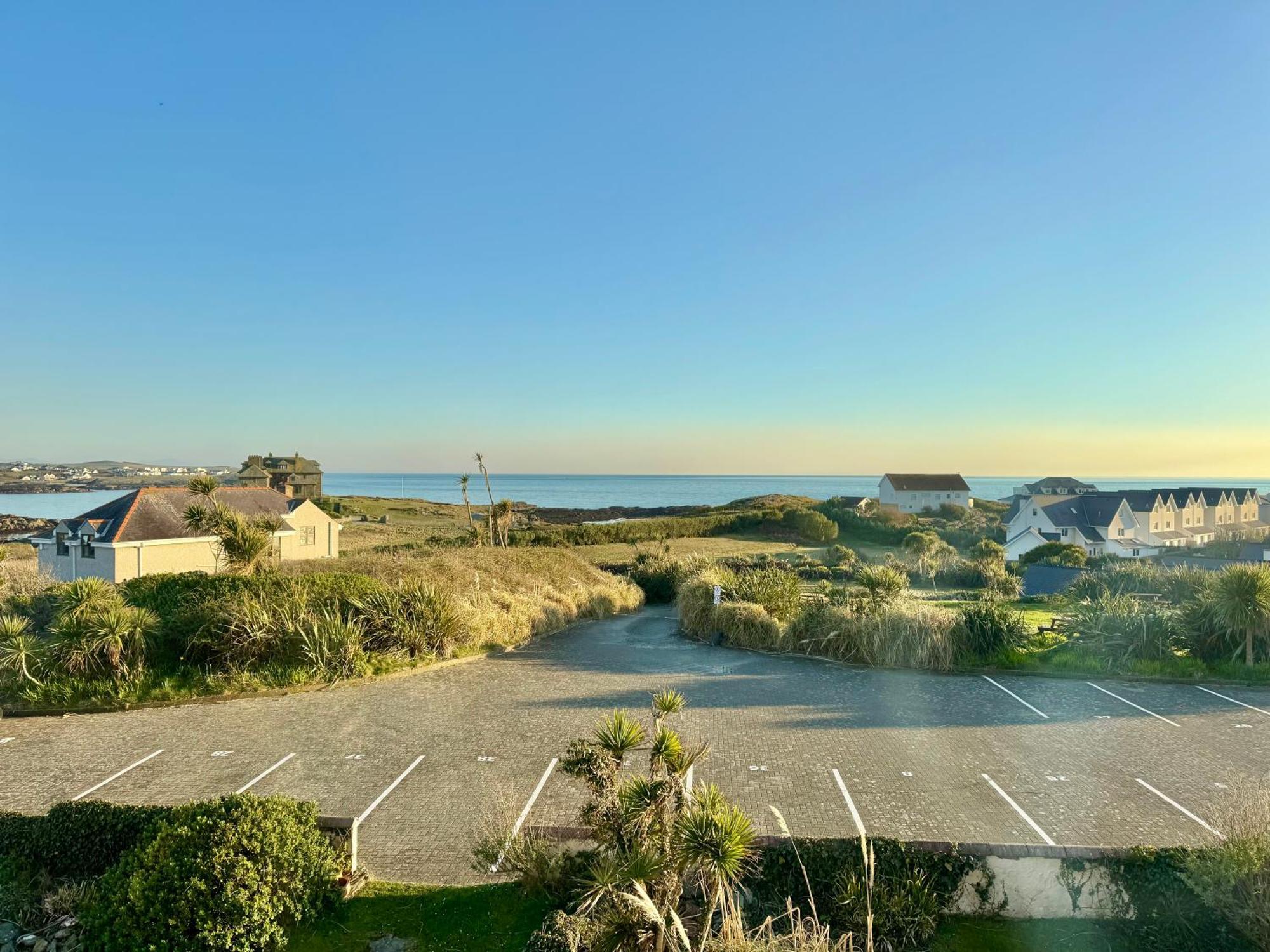 Lagoon View - Sea View- Pet Friendly - 2 Bed Apt - En-Suite Trearddur Eksteriør billede