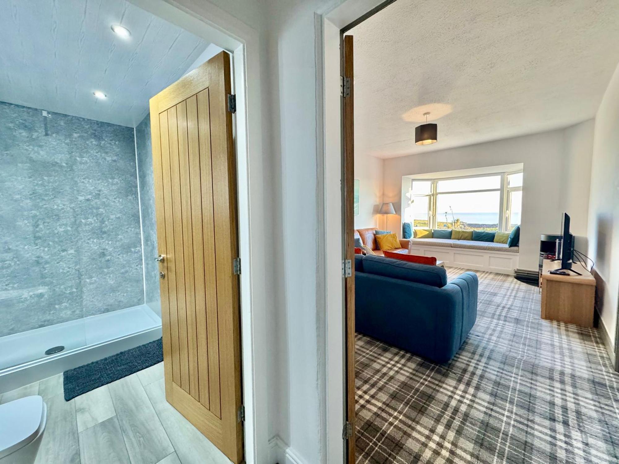 Lagoon View - Sea View- Pet Friendly - 2 Bed Apt - En-Suite Trearddur Eksteriør billede